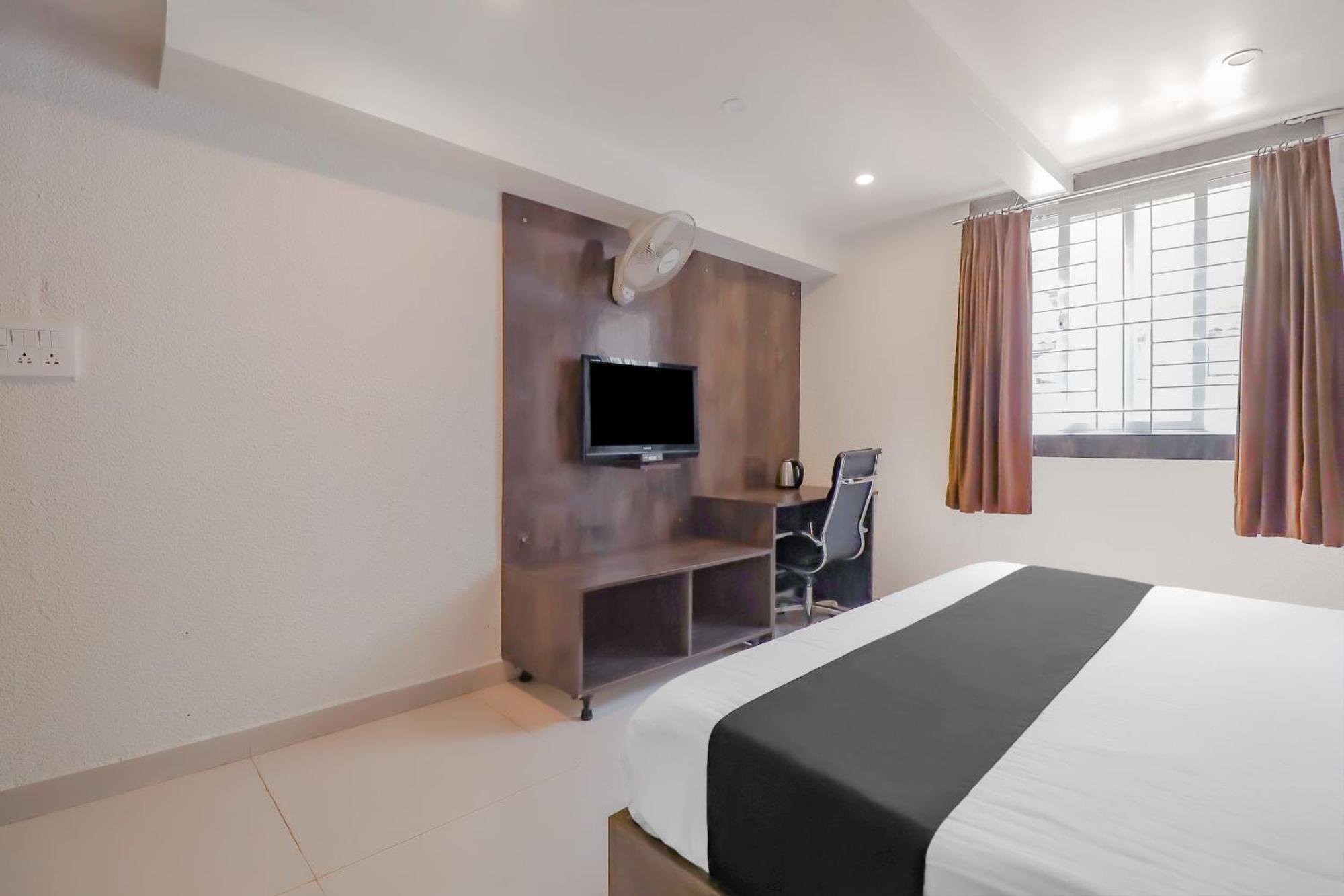 Capital O Royal Galaxy Finesse Near Phoenix Marketcity Bangalore Exterior foto